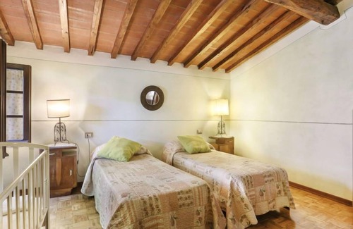 Buti Apartamento | Apartamento La Sorgente (BUT150) en Buti - 4 personas, 2 dormitorios