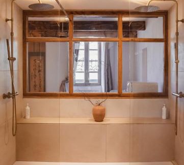 Uzes Apartamento | La suite Kyoto, appartement privé Uzès