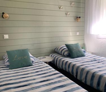 Bielle Apartamento | La Suite Unique - Le jardin sur les Pyrénées- vue panoramique montagne -jardin clôturé privé de 100m2-Parking-Linge de lit et serviettes compris-