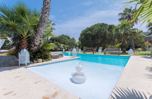 Saint-Nazaire Apartamento | 'La Suite' con piscina compartida, Wi-Fi y aire acondicionado