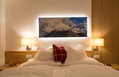 Santa Cristina Val Gardena Apartamento | La Tambra - Residence - Central with Restaurant