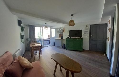 Clermont-l'Herault Apartamento | La terrasse du Clermontais
