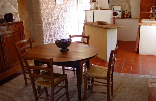 Chamborigaud Apartamento | "La Terrasse" Alojamiento en casa de jardín de carácter XVIII, piscina