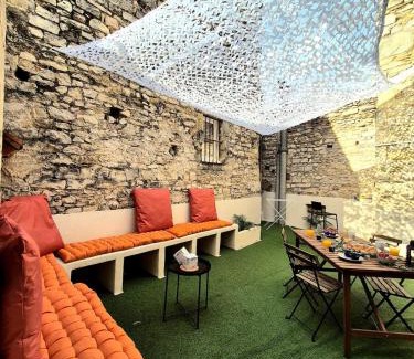 Nimes City Centre Apartamento | La Terrasse Nîmoise - heart of town - air conditioning