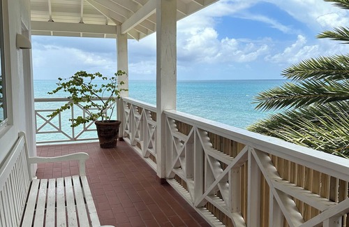 Dickenson Bay Condominio | LA TERRAZZA