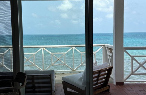Dickenson Bay Condominio | LA TERRAZZA
