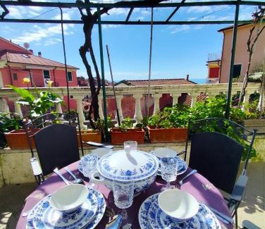 Tellaro Apartamento | -La Terrazza nel Vigneto- [Golfo dei Poeti]