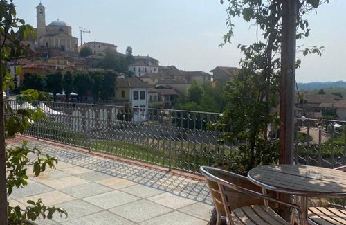 Montegrosso dʼAsti Apartamento | La terrazza sul Monferrato