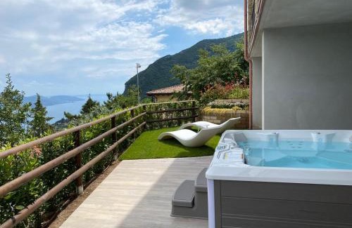 Aer Apartamento | La Terrazza sul Lago, Tignale