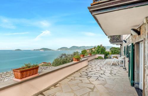 Pugliola Apartamento | La terrazza sul mare Private parking AC Big terrace