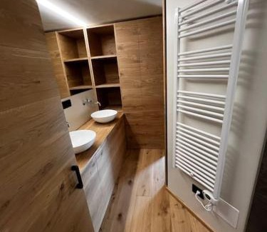 La Thuile Apartamento | La Thuile: Sci, Trekking e Relax