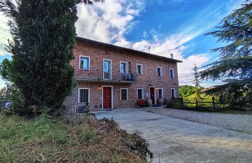 Mongardino Casa | La Tomatica In Commedia