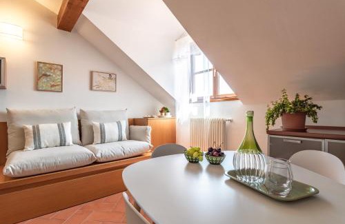 Maccagno Apartamento | La Torretta "I Gabbiani" sul Lago Maggiore