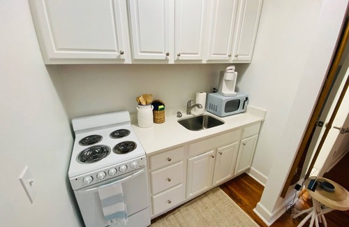 Pass-a-Grille Historic District Apartamento | La Tortuga Historic Downtown Pass A Grille St Pete Beach 1 thru 9
