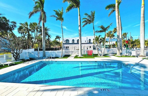 Pass-a-Grille Historic District Apartamento | La Tortuga Historic Pass A Grille St Pete Beach Unit 1 thru 5