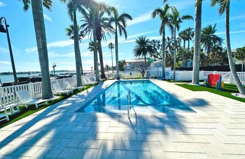 Pass-a-Grille Historic District Apartamento | La Tortuga Historic Pass A Grille St Pete Beach 7