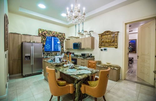 Atenas Villa | La Toscana Hills