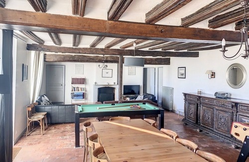 Longuefuye Casa | La Touche et son Pressoir, 12 rooms, 11 bathrooms and indoor swimming pool (April to Oct)