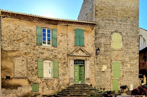Anduze Cama Y Desayuno | La Tour de Pezene