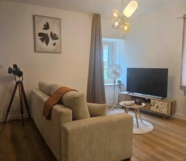 Vertrieu Apartamento | "La Tour", Logement cosy, au calme