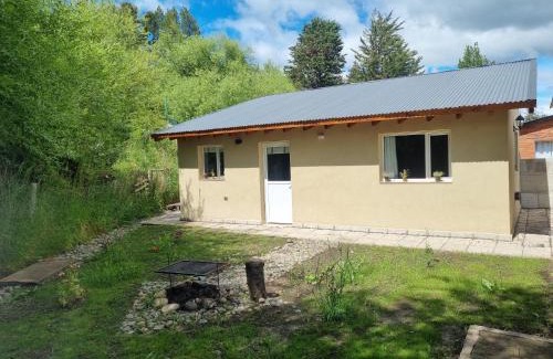 Trevelin Apartamento | La Tranquera - Cabaña Cálida y Versátil