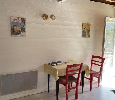 Lainsecq Cama Y Desayuno | La Treille