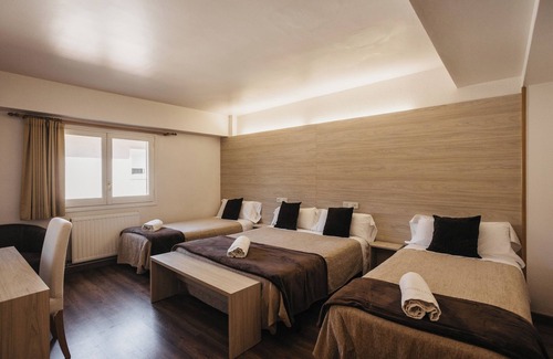 Ripoll Casa | La Trobada Hotel Sport