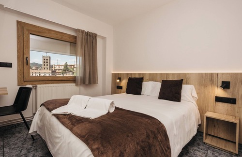Ripoll Casa | La Trobada Hotel Sport
