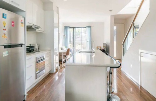 Bundoora Casa | La Trobe Uni 3B townhouse Bundoora
