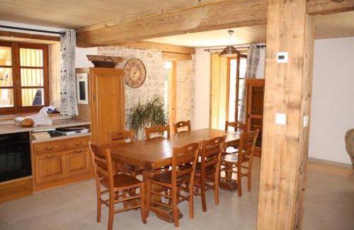 Le Barboux Chalet De Esquí | La Valentine, gîte pour 12 personnes au cœur de la nature