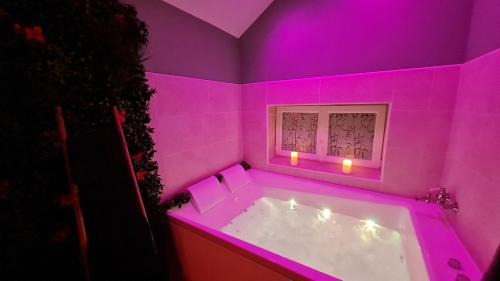 Saint-Denis-de-Mere Casa | La Vallée Secrète - Love Hôtel