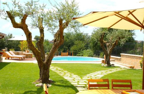 Rome Cama Y Desayuno | La Valle dei Casali B&B con Piscina e Natura a Roma