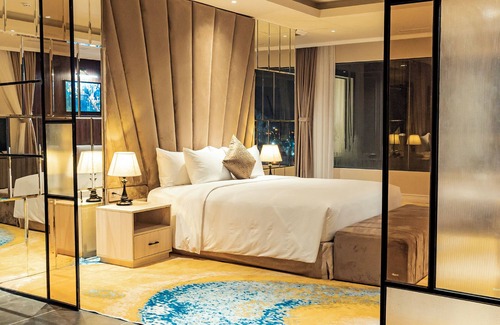 Huong Thuy Hotel | La Vela Hue Hotel