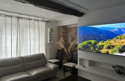 Cesny-Bois-Halbout Casa | La Verdière