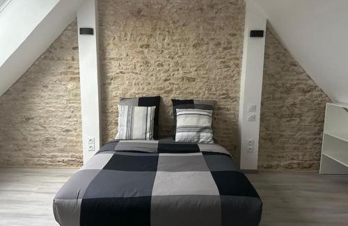 Cesny-Bois-Halbout Casa | La Verdière