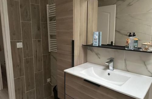 Cesny-Bois-Halbout Casa | La Verdière