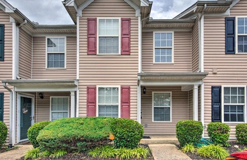 La Vergne Casa | La Vergne Townhome 22 Mi to Dtwn Nashville!