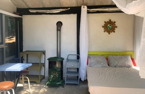 Favars Casa | La Verrière au Milieu du Verger