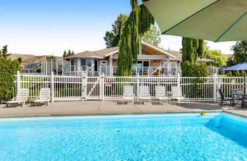 Manson Casa | La Via Bella Retreat by the Lake