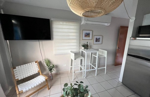 Playa Sardinas II Apartamento | La Vida en Culebra - Hermoso y cómodo apartamento con vista a la bahia.