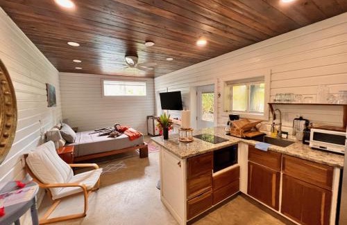 Caribbean Way Casa | La Vida Belize - Studio