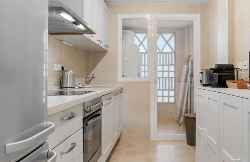 Benahavis Apartamento | La Vida Dorada | Apartamento con jardín
