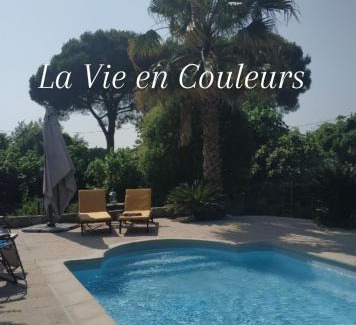 Puget-sur-Argens Cama Y Desayuno | La Vie en Couleurs Chambre d'hôtes, gîte