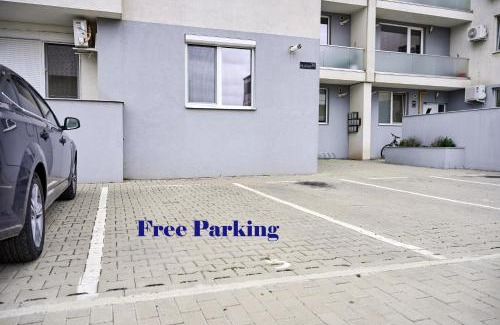 Dumbravita Apartamento | La Vie en Rose Chic French-Style Apartment with Parking in Timisoara
