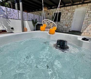 Glisidia Apartamento | La vie est belle Luxury Residence With Jacuzzi '2'