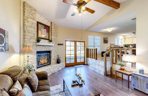 Highland Lake Estates Casa | La Vie in Lago Vista