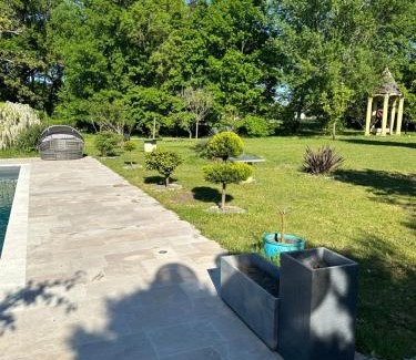 Abzac Casa | La villa bella
