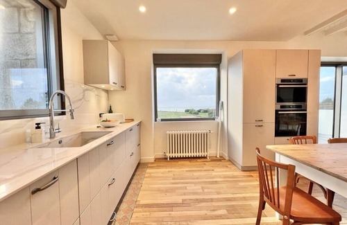 Plobannalec-Lesconil Villa | LA VILLA COTTON - LARGE VILLA WITH SPA FACING THE SEA