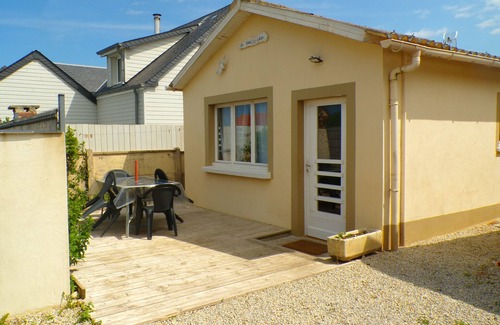 Saint-Come-de-Fresne Apartamento | Apartamento-Baño Privado