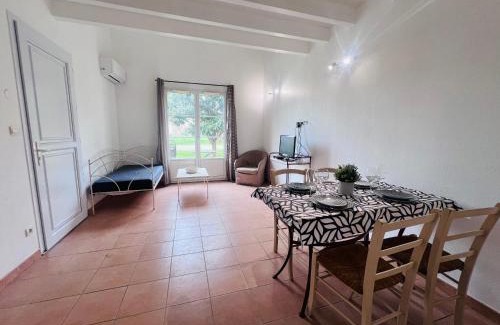 Gallargues-le-Montueux Apartamento | La villa De Lina 202 -Self Check In -
